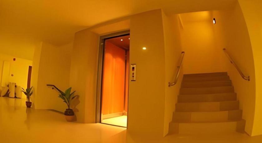 R-Con Residence Pattaya Exterior photo